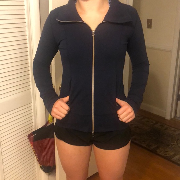 Lululemon jacket - Picture 6 of 6